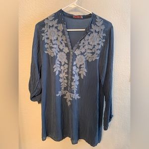 Johnny Was long sleeve tunic with roll up button sleeve